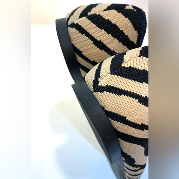Antonio Melani Briissaa-A Black Tan Zebra Knit Flats Sz 11M - Picture 6 of 10